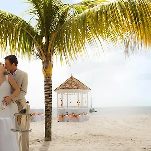 ***** Station touristique Buccament Bay Saint-Vincent-et-les Grenadines